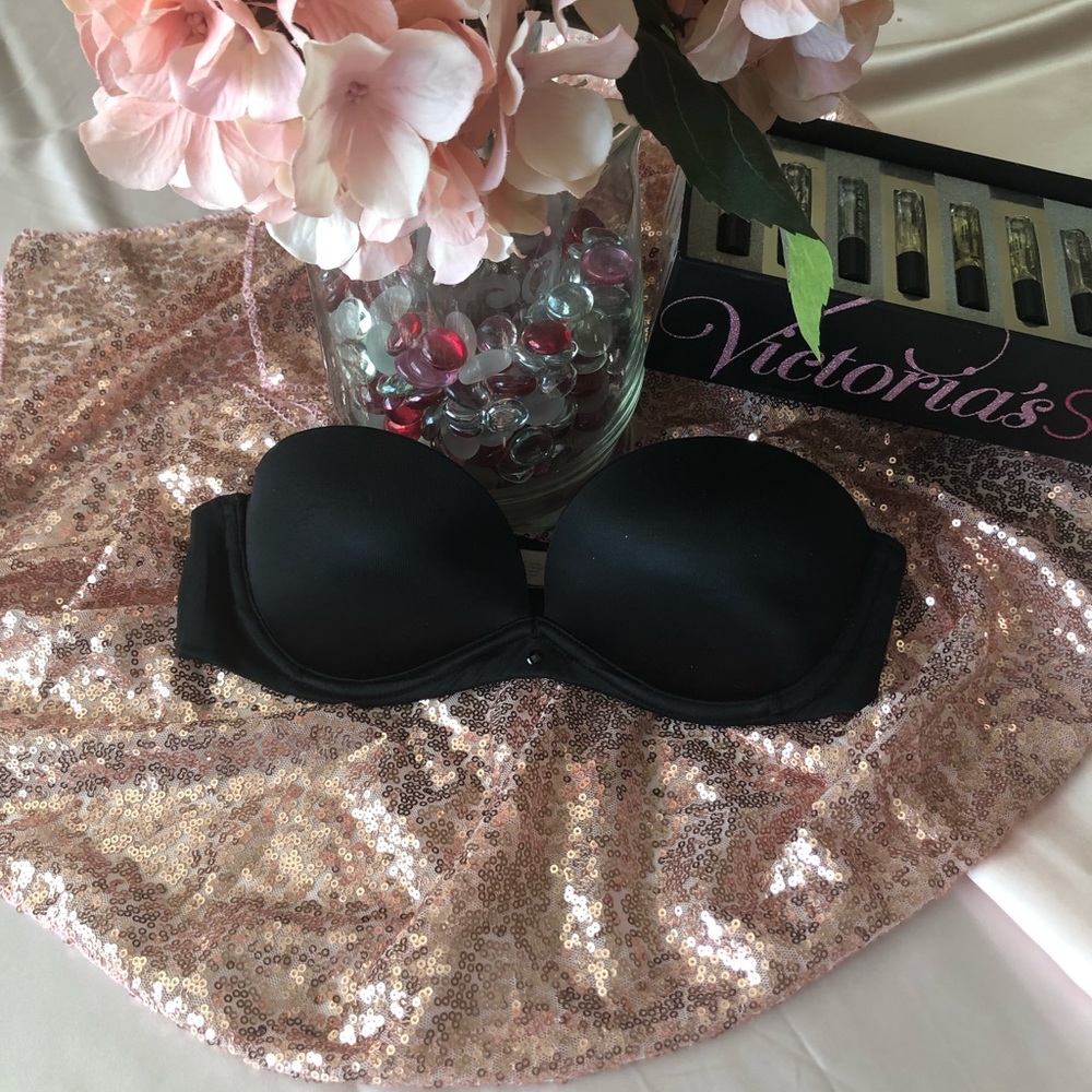 Victoria’s Secret Strapless Push-up Bra